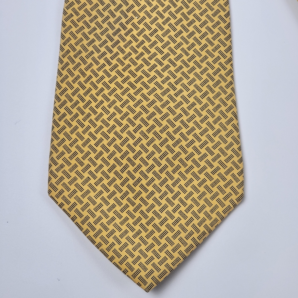Tommy Hilfiger Silk Yellow and Green Necktie, EUC, Men's